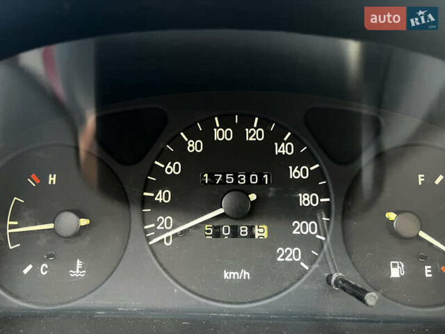 Красный Дэу Ланос, объемом двигателя 1.5 л и пробегом 175 тыс. км за 2200 $, фото 15 на Automoto.ua