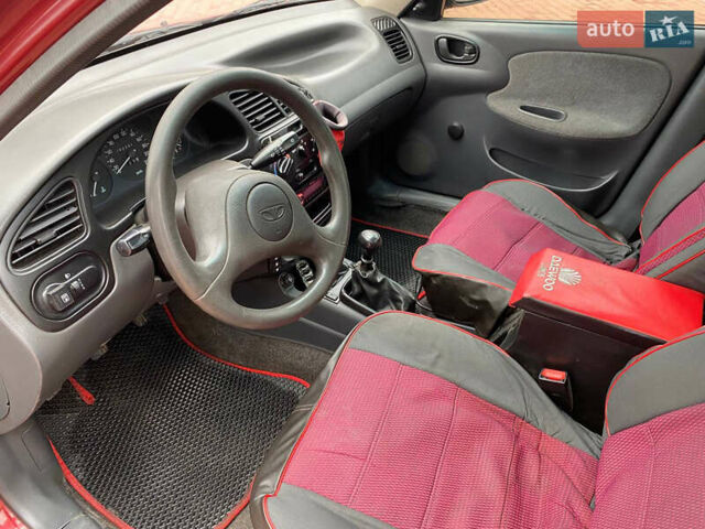 Красный Дэу Ланос, объемом двигателя 0 л и пробегом 190 тыс. км за 1650 $, фото 7 на Automoto.ua