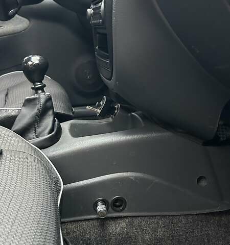 Червоний Деу Ланос, об'ємом двигуна 1.6 л та пробігом 223 тис. км за 3600 $, фото 12 на Automoto.ua