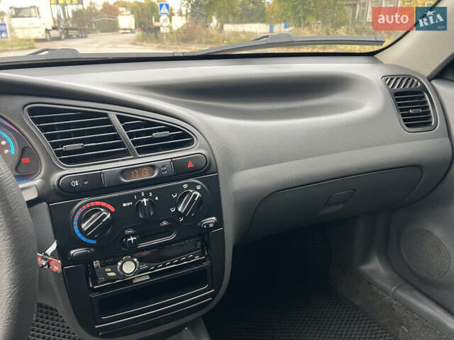 Красный Дэу Ланос, объемом двигателя 1.5 л и пробегом 117 тыс. км за 2800 $, фото 13 на Automoto.ua