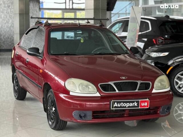 Красный Дэу Ланос, объемом двигателя 1.5 л и пробегом 305 тыс. км за 2440 $, фото 2 на Automoto.ua