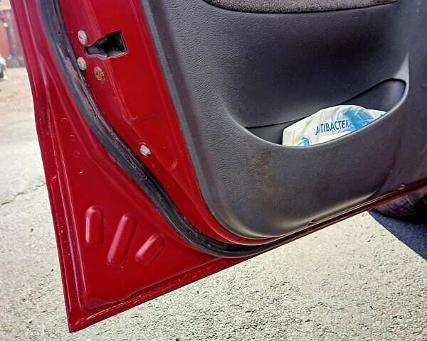 Червоний Деу Ланос, об'ємом двигуна 1.5 л та пробігом 268 тис. км за 1950 $, фото 7 на Automoto.ua