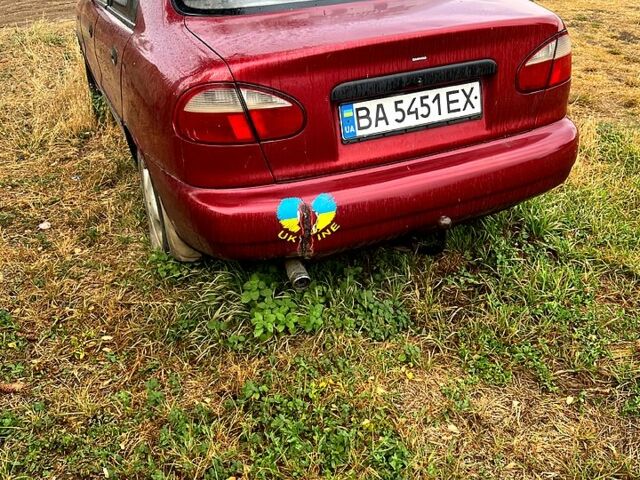Червоний Деу Ланос, об'ємом двигуна 1.5 л та пробігом 200 тис. км за 900 $, фото 2 на Automoto.ua