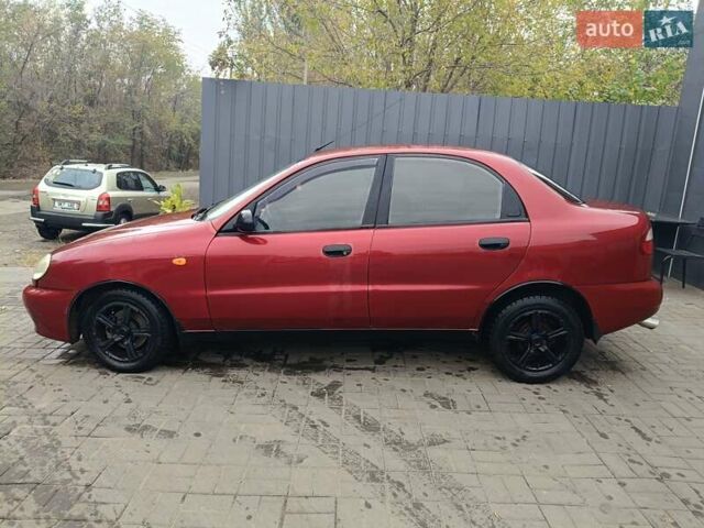 Деу Ланос 2007 у Краматорске на Automoto.ua Червоний Деу Ланос, об'ємом двигуна 1.6 л та пробігом 318 тис. км за 2500 $, фото 5 на Automoto.ua