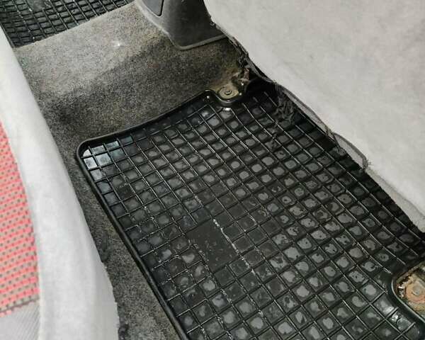 Красный Дэу Ланос, объемом двигателя 1.5 л и пробегом 275 тыс. км за 1700 $, фото 10 на Automoto.ua