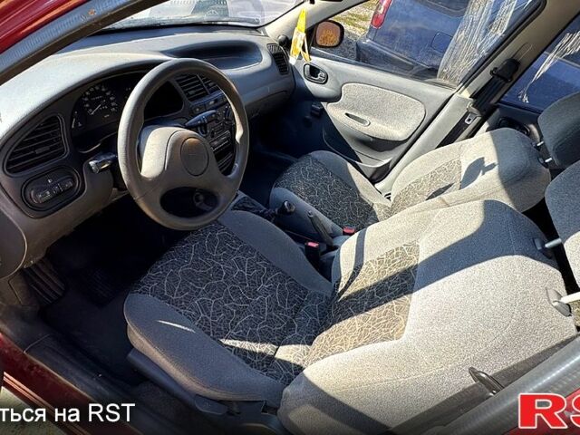 Дэу Ланос 2007 в Полтаве на Automoto.ua Красный Дэу Ланос, объемом двигателя 1.4 л и пробегом 242 тыс. км за 1500 $, фото 4 на Automoto.ua