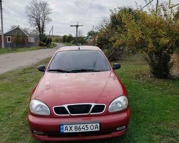 Деу Ланос 2008 у Богодухове на Automoto.ua Червоний Деу Ланос, об'ємом двигуна 1.5 л та пробігом 153 тис. км за 2600 $, фото 3 на Automoto.ua