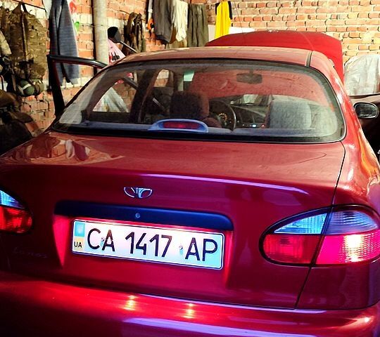 Червоний Деу Ланос, об'ємом двигуна 1.5 л та пробігом 95 тис. км за 2800 $, фото 1 на Automoto.ua