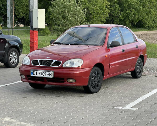 Красный Дэу Ланос, объемом двигателя 1.5 л и пробегом 240 тыс. км за 2200 $, фото 5 на Automoto.ua