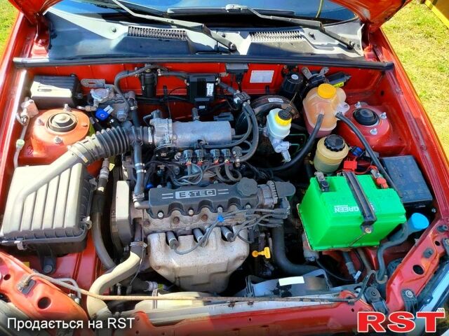 Червоний Деу Ланос, об'ємом двигуна 1.5 л та пробігом 151 тис. км за 2800 $, фото 2 на Automoto.ua