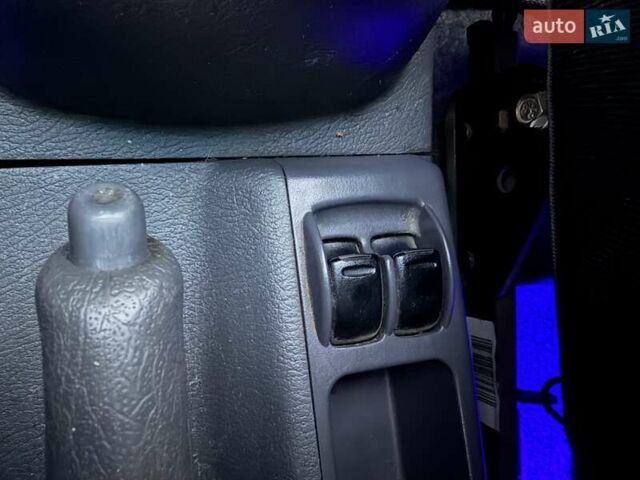 Червоний Деу Ланос, об'ємом двигуна 1.5 л та пробігом 103 тис. км за 3950 $, фото 32 на Automoto.ua