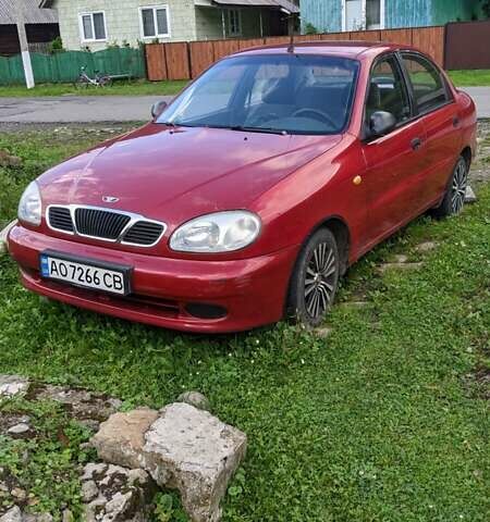 Красный Дэу Ланос, объемом двигателя 1.5 л и пробегом 180 тыс. км за 2000 $, фото 6 на Automoto.ua