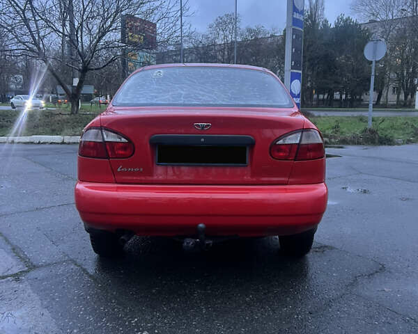 Красный Дэу Ланос, объемом двигателя 1.5 л и пробегом 175 тыс. км за 2500 $, фото 3 на Automoto.ua