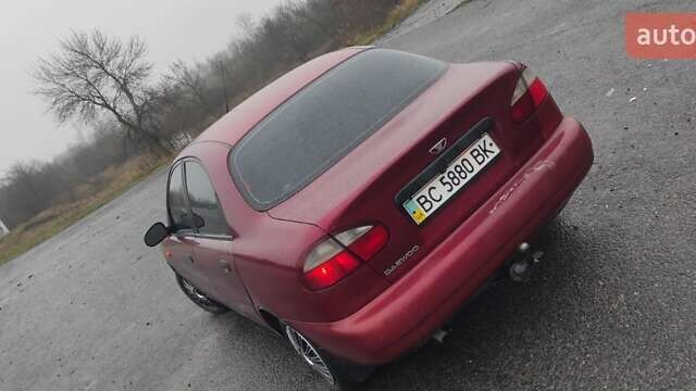 Красный Дэу Ланос, объемом двигателя 1.5 л и пробегом 270 тыс. км за 2200 $, фото 2 на Automoto.ua