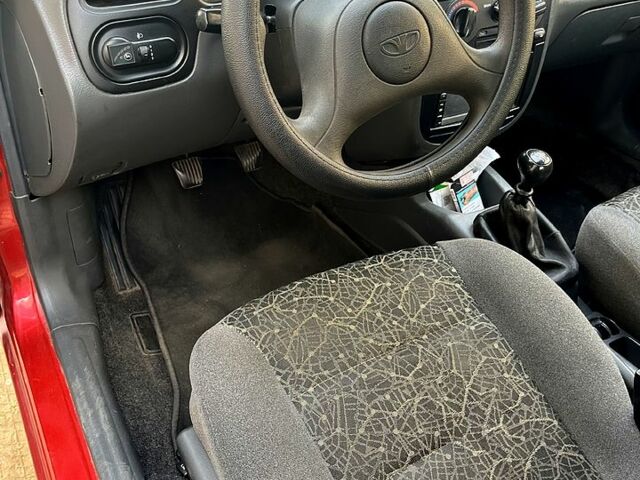 Красный Дэу Ланос, объемом двигателя 1.5 л и пробегом 0 тыс. км за 2700 $, фото 5 на Automoto.ua