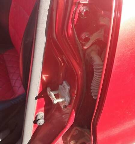 Деу Ланос 2008 у Житомирі на Automoto.ua Червоний Деу Ланос, об'ємом двигуна 1.6 л та пробігом 305 тис. км за 2000 $, фото 12 на Automoto.ua