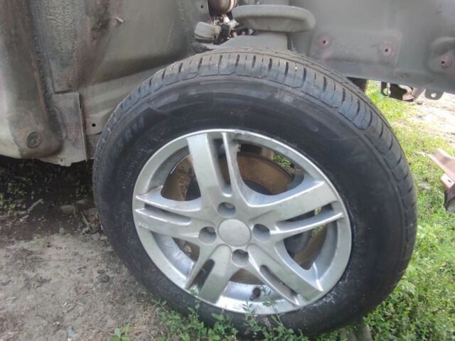 Красный Дэу Ланос, объемом двигателя 0 л и пробегом 150 тыс. км за 800 $, фото 3 на Automoto.ua