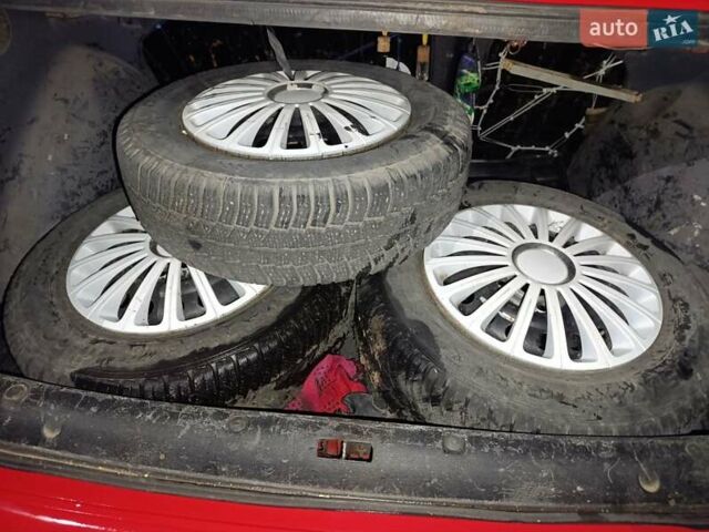 Красный Дэу Ланос, объемом двигателя 1.5 л и пробегом 257 тыс. км за 2000 $, фото 7 на Automoto.ua