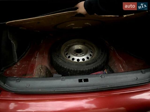 Красный Дэу Ланос, объемом двигателя 1.5 л и пробегом 182 тыс. км за 3000 $, фото 4 на Automoto.ua