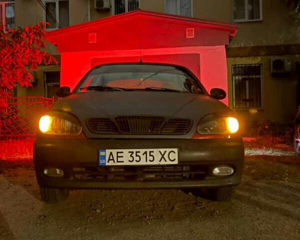 Дэу Ланос 2008 в Днепре (Днепропетровске) на Automoto.ua Красный Дэу Ланос, объемом двигателя 1.5 л и пробегом 177 тыс. км за 2100 $, фото 2 на Automoto.ua