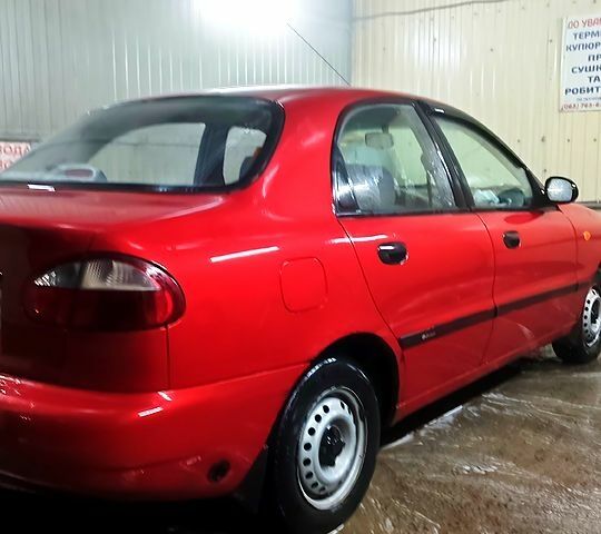 Червоний Деу Ланос, об'ємом двигуна 1.5 л та пробігом 95 тис. км за 2800 $, фото 2 на Automoto.ua