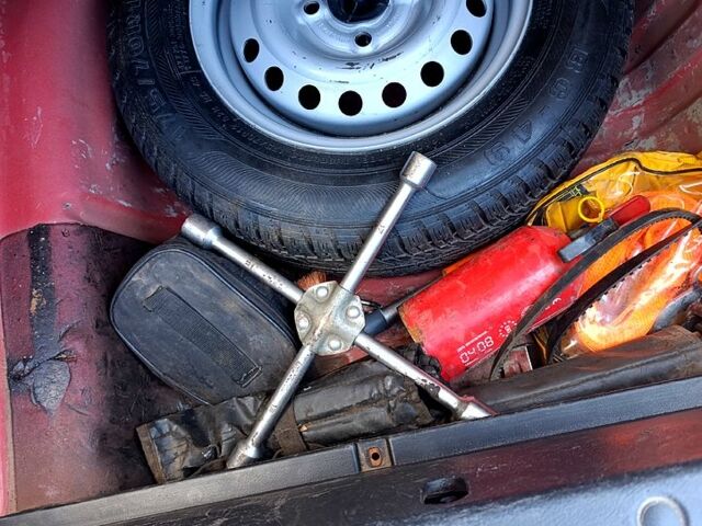 Красный Дэу Ланос, объемом двигателя 1.4 л и пробегом 130 тыс. км за 3300 $, фото 8 на Automoto.ua