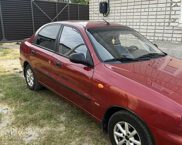 Красный Дэу Ланос, объемом двигателя 1.5 л и пробегом 211 тыс. км за 2900 $, фото 3 на Automoto.ua