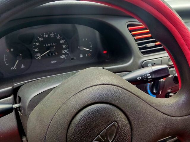 Деу Ланос 2008 у Харкові на Automoto.ua Червоний Деу Ланос, об'ємом двигуна 1.4 л та пробігом 157 тис. км за 2000 $, фото 11 на Automoto.ua