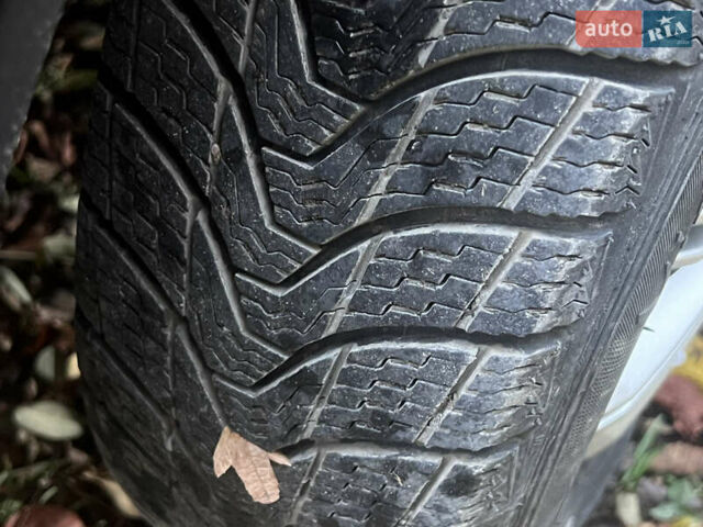 Красный Дэу Ланос, объемом двигателя 1.5 л и пробегом 205 тыс. км за 2200 $, фото 5 на Automoto.ua