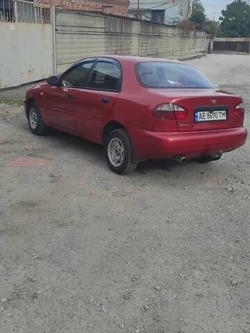Красный Дэу Ланос, объемом двигателя 1.5 л и пробегом 300 тыс. км за 2100 $, фото 3 на Automoto.ua