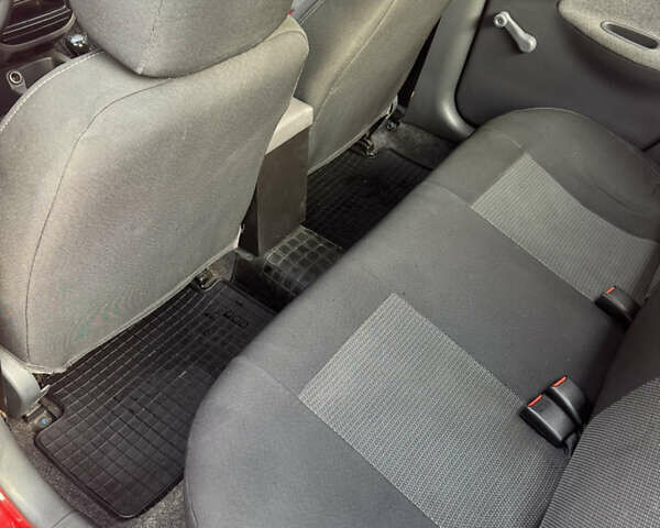 Дэу Ланос 2008 в Полтаве на Automoto.ua Красный Дэу Ланос, объемом двигателя 1.5 л и пробегом 180 тыс. км за 2100 $, фото 32 на Automoto.ua