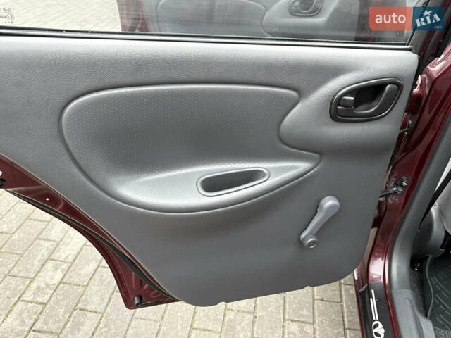 Красный Дэу Ланос, объемом двигателя 1.5 л и пробегом 74 тыс. км за 3400 $, фото 14 на Automoto.ua