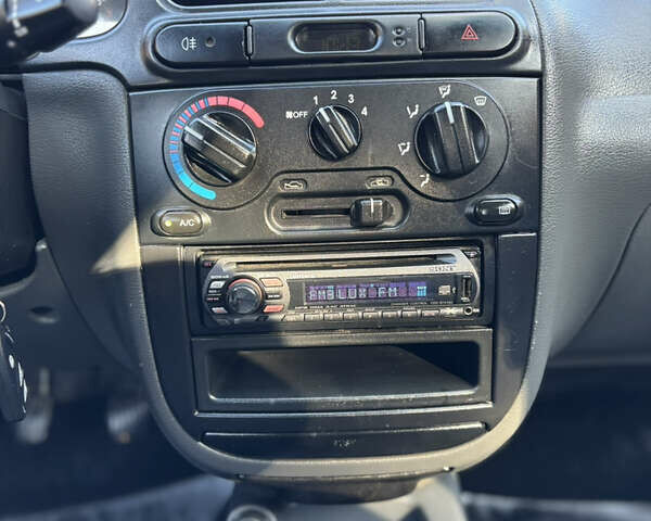 Красный Дэу Ланос, объемом двигателя 1.5 л и пробегом 134 тыс. км за 2650 $, фото 14 на Automoto.ua