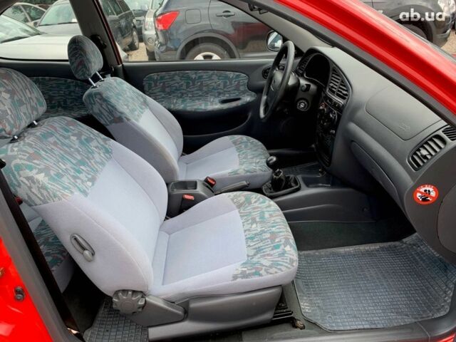 Дэу Ланос, объемом двигателя 0 л и пробегом 135 тыс. км за 300 $, фото 4 на Automoto.ua