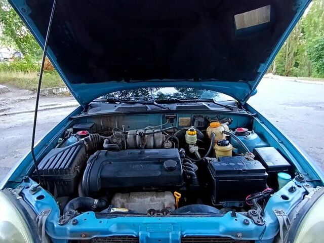 Деу Ланос, об'ємом двигуна 1.6 л та пробігом 0 тис. км за 2000 $, фото 4 на Automoto.ua