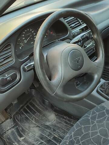 Дэу Ланос, объемом двигателя 1.5 л и пробегом 472 тыс. км за 2200 $, фото 2 на Automoto.ua
