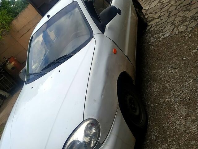 Дэу Ланос, объемом двигателя 1.5 л и пробегом 380 тыс. км за 1100 $, фото 2 на Automoto.ua