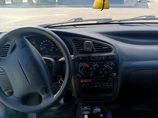 Дэу Ланос, объемом двигателя 1.5 л и пробегом 230 тыс. км за 1750 $, фото 5 на Automoto.ua