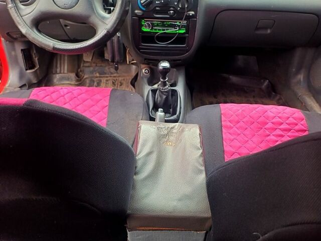 Дэу Ланос, объемом двигателя 2 л и пробегом 0 тыс. км за 1180 $, фото 2 на Automoto.ua