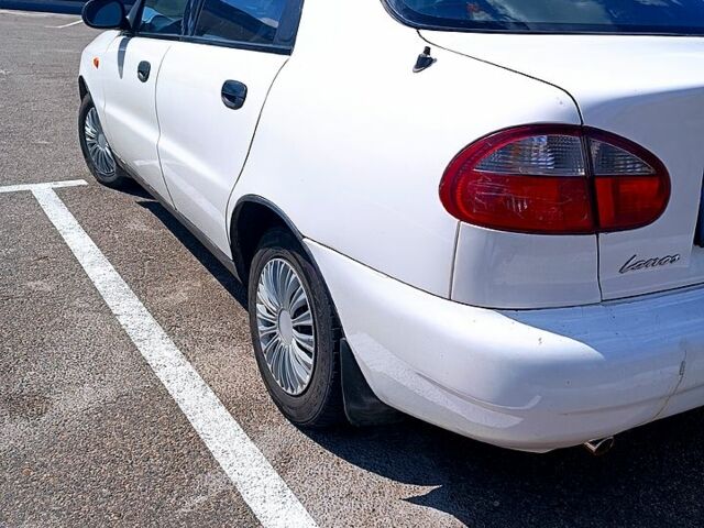 Дэу Ланос, объемом двигателя 1.5 л и пробегом 230 тыс. км за 1750 $, фото 3 на Automoto.ua