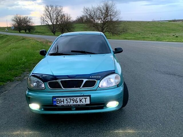 Дэу Ланос, объемом двигателя 1.5 л и пробегом 300 тыс. км за 1500 $, фото 1 на Automoto.ua