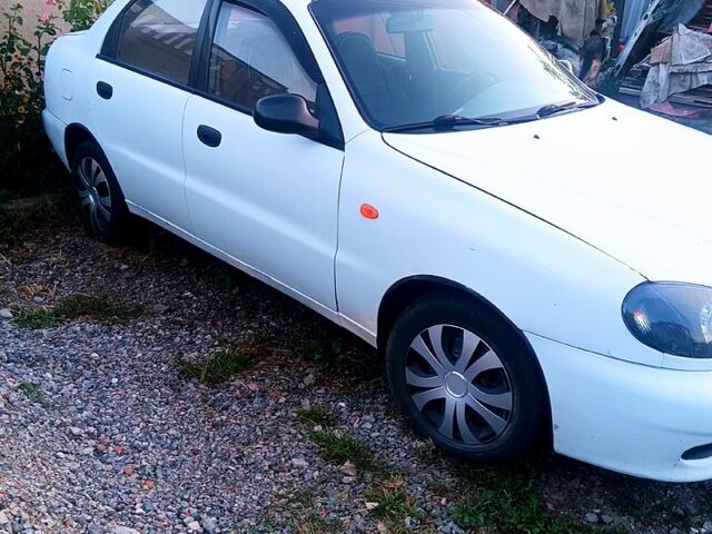 Дэу Ланос, объемом двигателя 1.5 л и пробегом 212 тыс. км за 1500 $, фото 1 на Automoto.ua