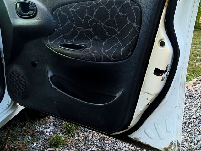 Дэу Ланос, объемом двигателя 1.5 л и пробегом 212 тыс. км за 1500 $, фото 7 на Automoto.ua