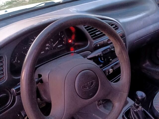 Дэу Ланос, объемом двигателя 1.5 л и пробегом 212 тыс. км за 1500 $, фото 5 на Automoto.ua