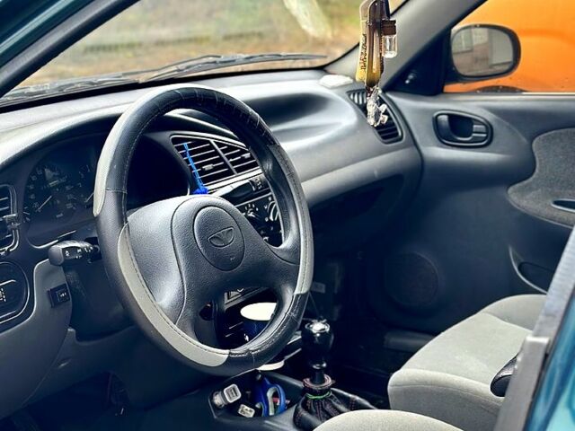 Дэу Ланос, объемом двигателя 1.5 л и пробегом 425 тыс. км за 2200 $, фото 5 на Automoto.ua