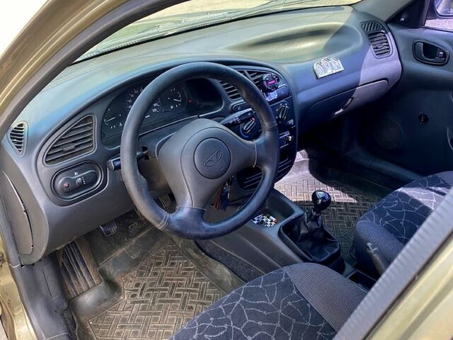 Дэу Ланос, объемом двигателя 1.5 л и пробегом 275 тыс. км за 1750 $, фото 7 на Automoto.ua
