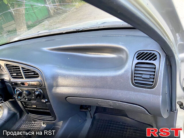 Деу Ланос, об'ємом двигуна 1.5 л та пробігом 178 тис. км за 1200 $, фото 5 на Automoto.ua