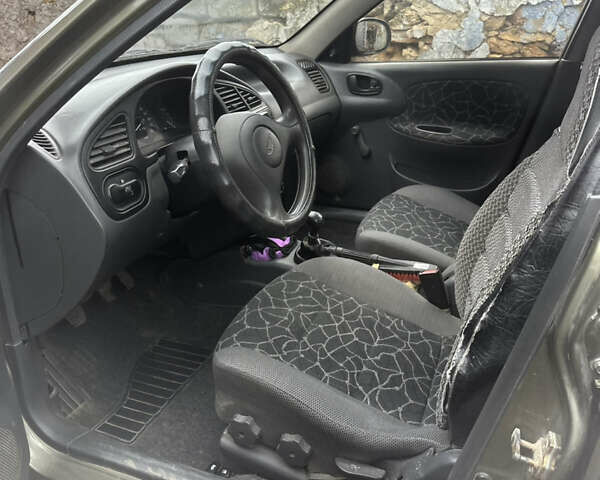 Дэу Ланос, объемом двигателя 1.35 л и пробегом 102 тыс. км за 2200 $, фото 7 на Automoto.ua