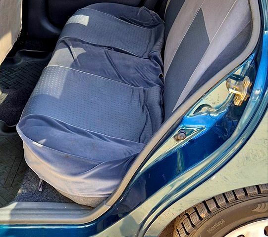 Дэу Ланос, объемом двигателя 15 л и пробегом 311 тыс. км за 1700 $, фото 5 на Automoto.ua