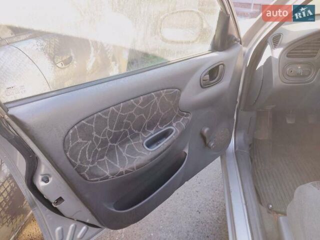 Дэу Ланос, объемом двигателя 1.5 л и пробегом 300 тыс. км за 890 $, фото 2 на Automoto.ua